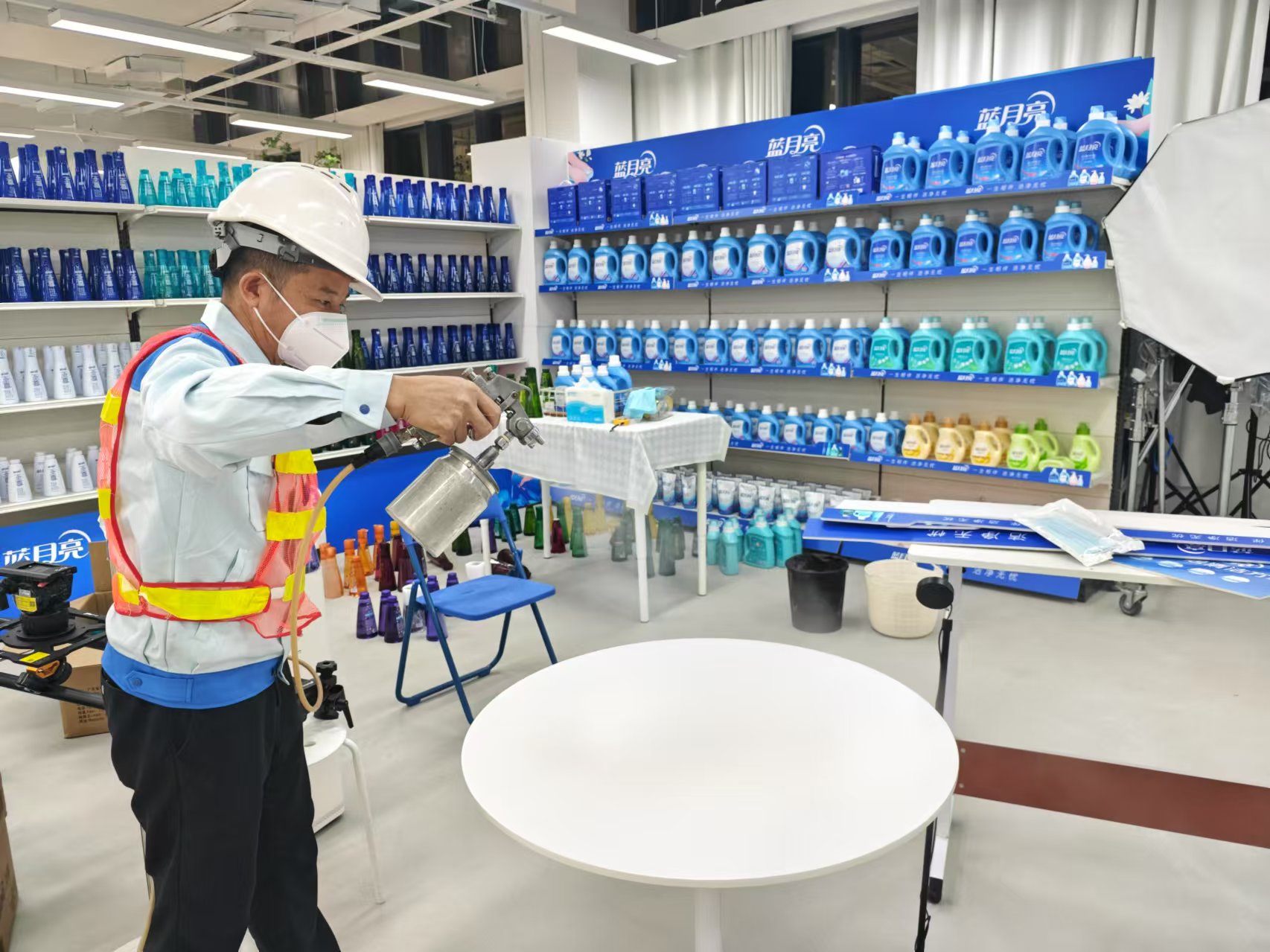 藍月亮總部直播間除甲醛